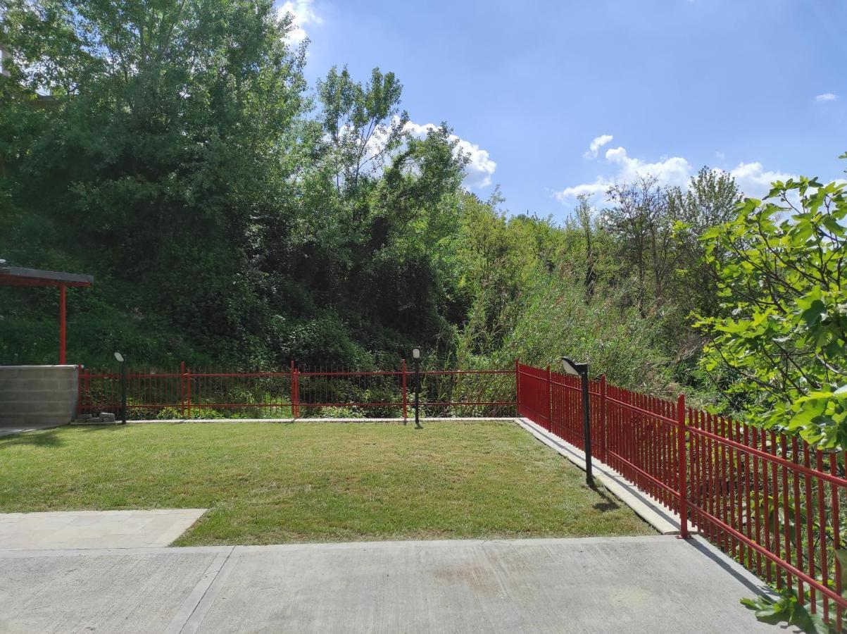 Oasi Del Monferrato - Appartamento Rosso Mombercelli Ngoại thất bức ảnh