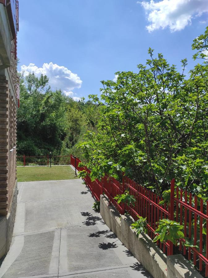 Oasi Del Monferrato - Appartamento Rosso Mombercelli Ngoại thất bức ảnh