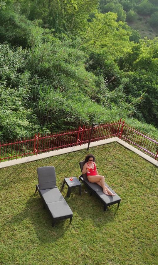 Oasi Del Monferrato - Appartamento Rosso Mombercelli Ngoại thất bức ảnh