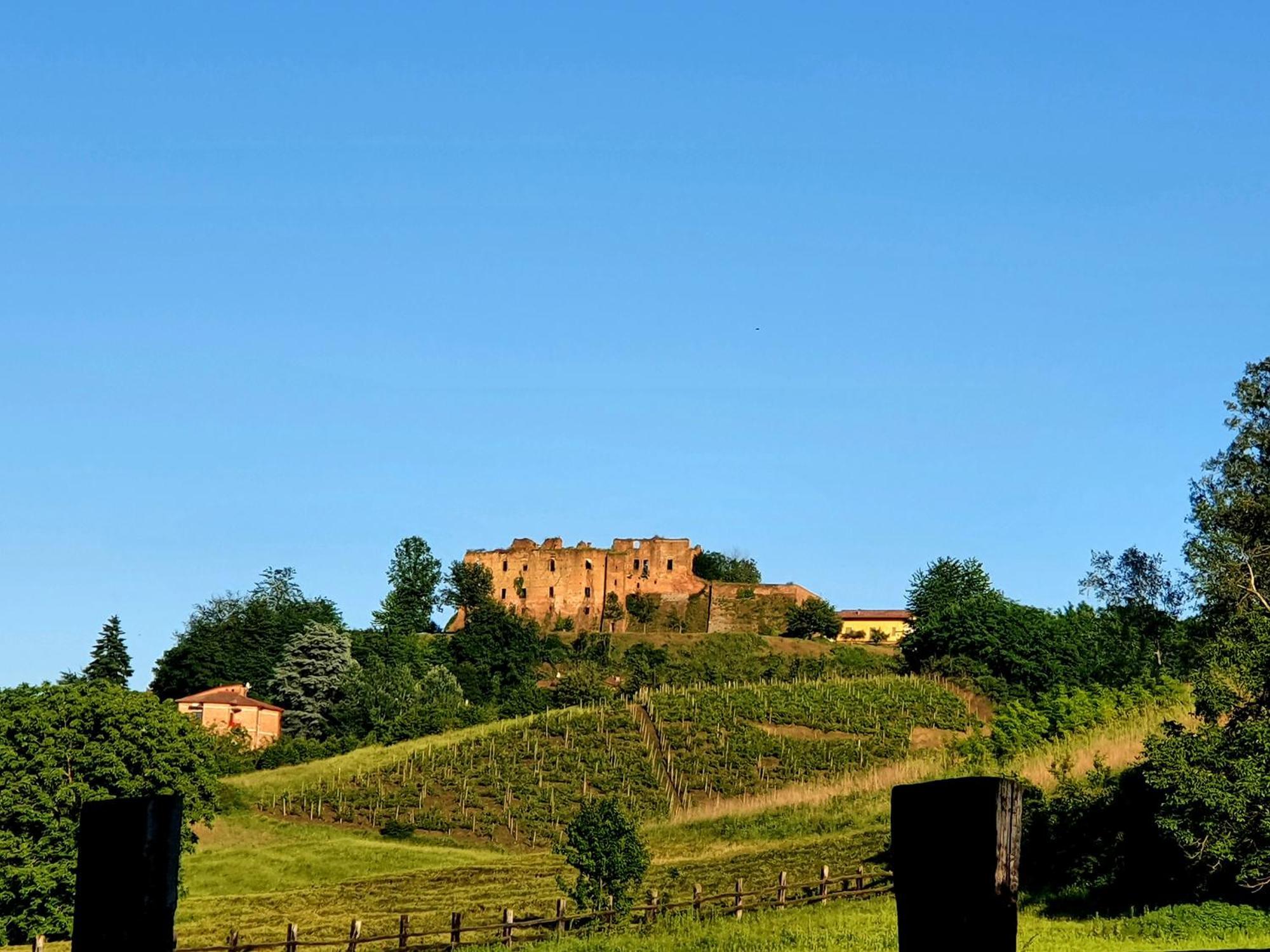 Oasi Del Monferrato - Appartamento Rosso Mombercelli Ngoại thất bức ảnh